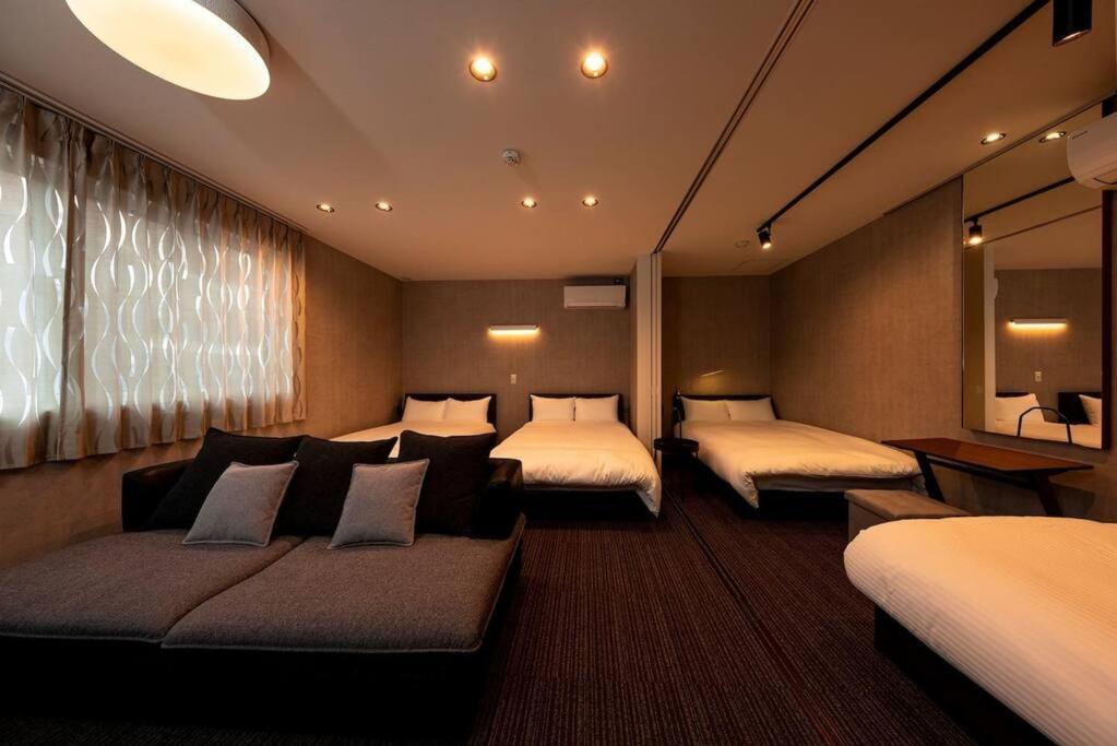 White Crystal Roomb Fukuoka (Fukuoka) Exterior foto