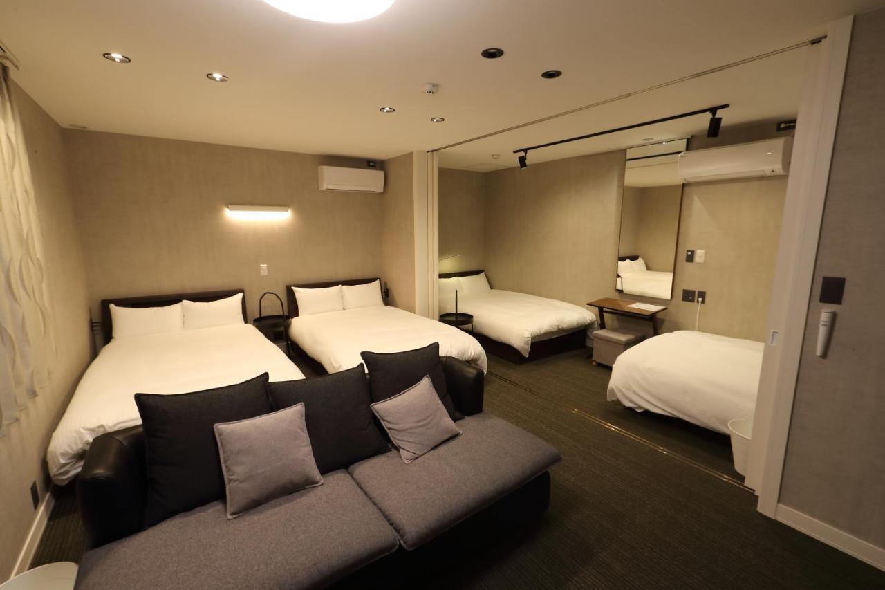 White Crystal Roomb Fukuoka (Fukuoka) Exterior foto