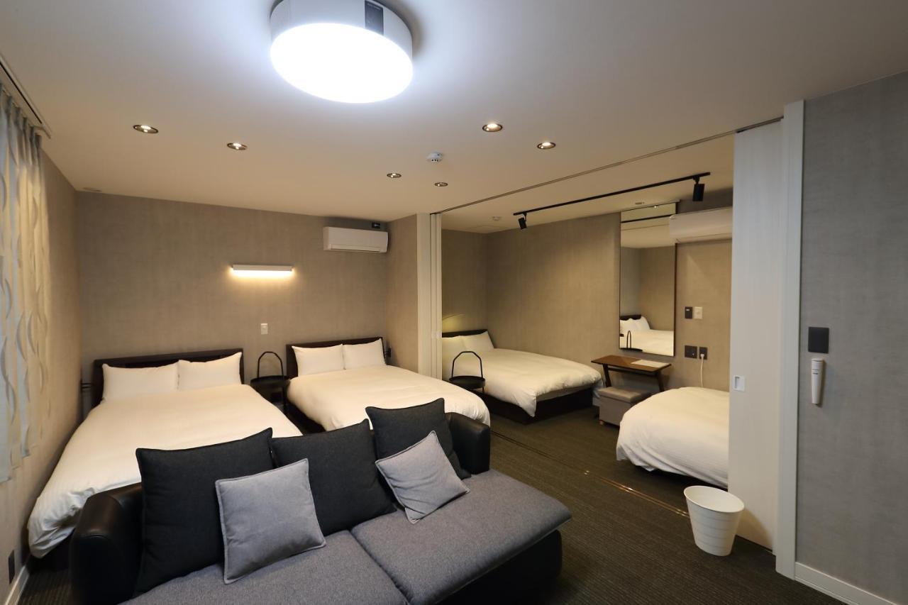 White Crystal Roomb Fukuoka (Fukuoka) Exterior foto